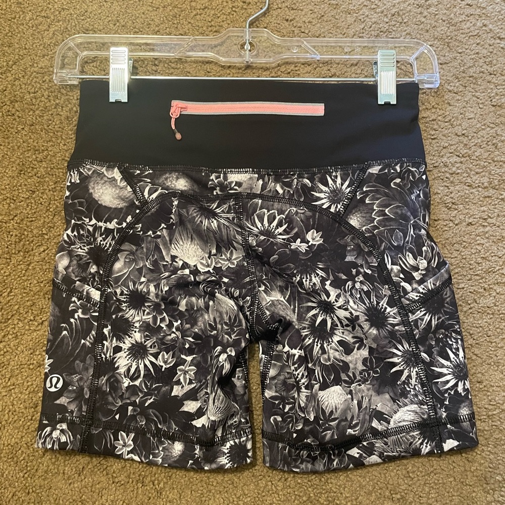lululemon Spandex/ Bike Shorts
